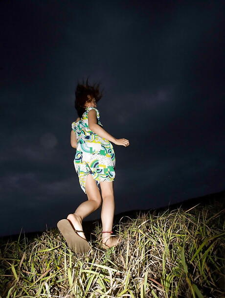 Superb japanese porn star Yura Aikawa in sexy underwear reveals her ass outdoor